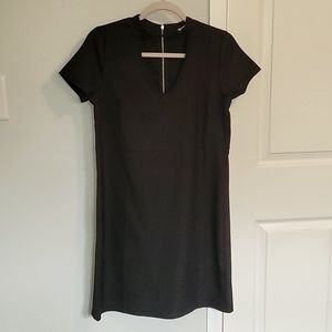 Vintage 2000s Charlotte Russe Black Keyhole Neckline Short-Sleeved Shift Dress